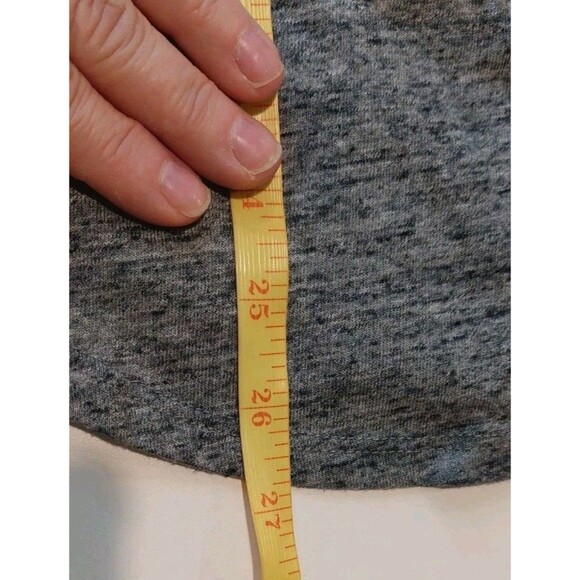 Disney Art of Snow White Women's Size Large Tank Top Gray Studded - Picture 11 of 12